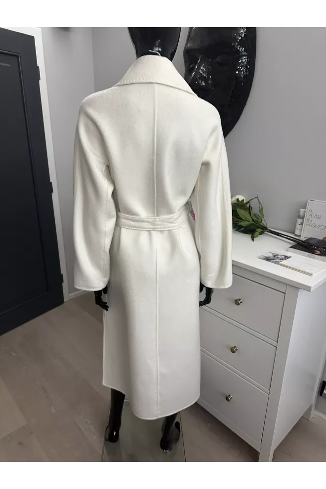 100 % VIRGIN WOOL COAT